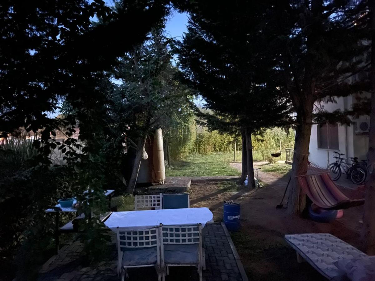 Hotel Garden Villa Ardo Golem  Luaran gambar